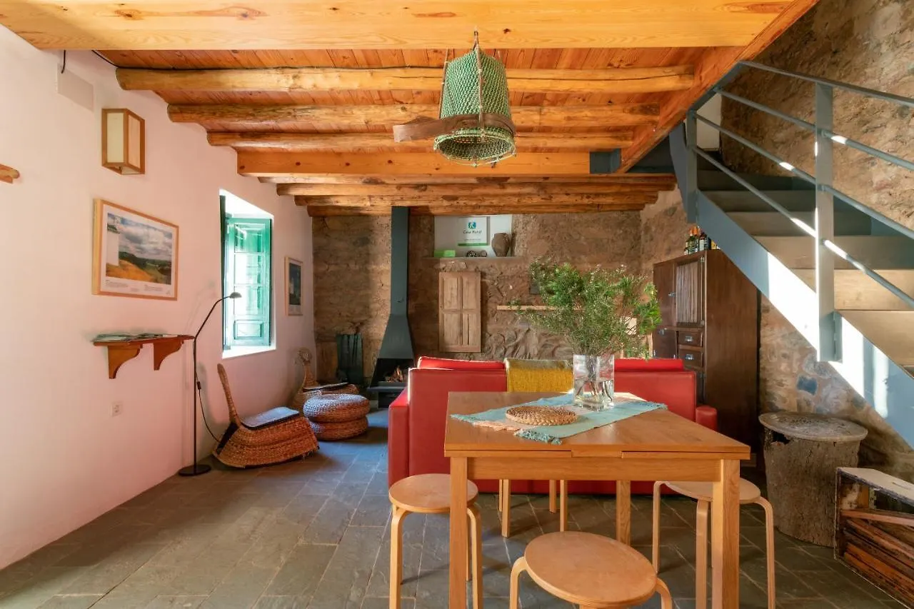 Casa De Los Curas, Chimenea 2 Hab 4 Pers Max Puerto de la Laja Country house